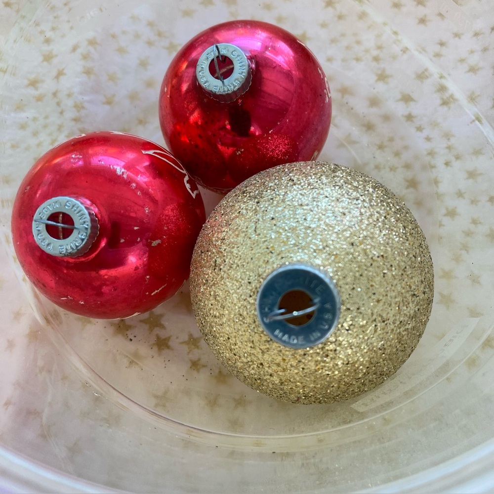 3 Shiny Brite Vintage (MCM) Glass  Ornaments, Red & Gold - Picture 3 of 11